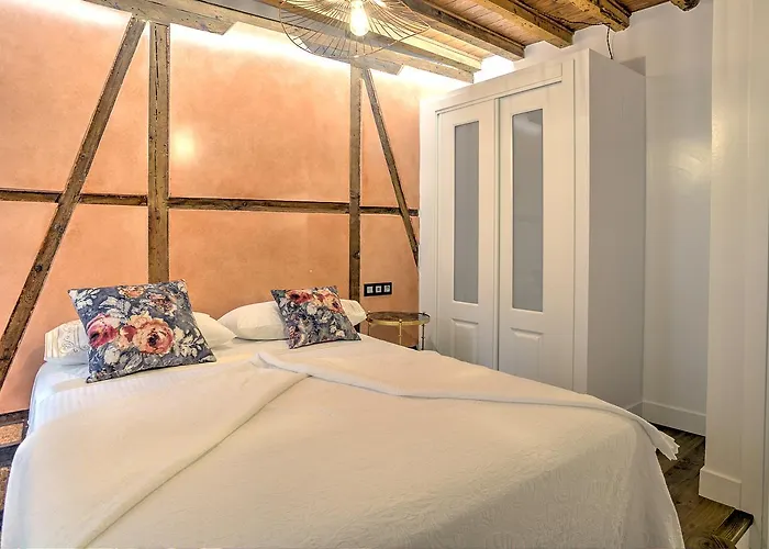 Casa Meninas Y Anillo Deluxe Meninascollection * Tolède